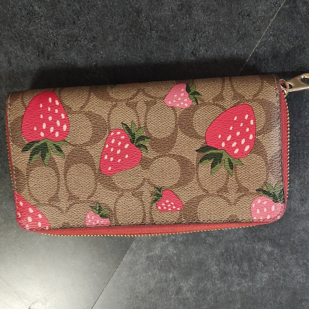 Coach Long Zip Around Wallet In Signature With Wild Strawberry Print CH523 - Picture 3 of 6